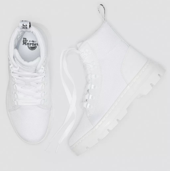 NEARLY NEW Dr. Marten's boots in white, size 7 (men's), 8.5/9 (women's). - Picture 4 of 13